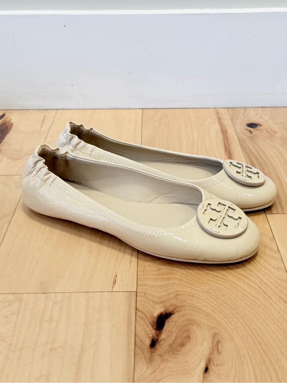 Tory Burch Women’s Minnie Travel Patent Leather Ballet Flat
